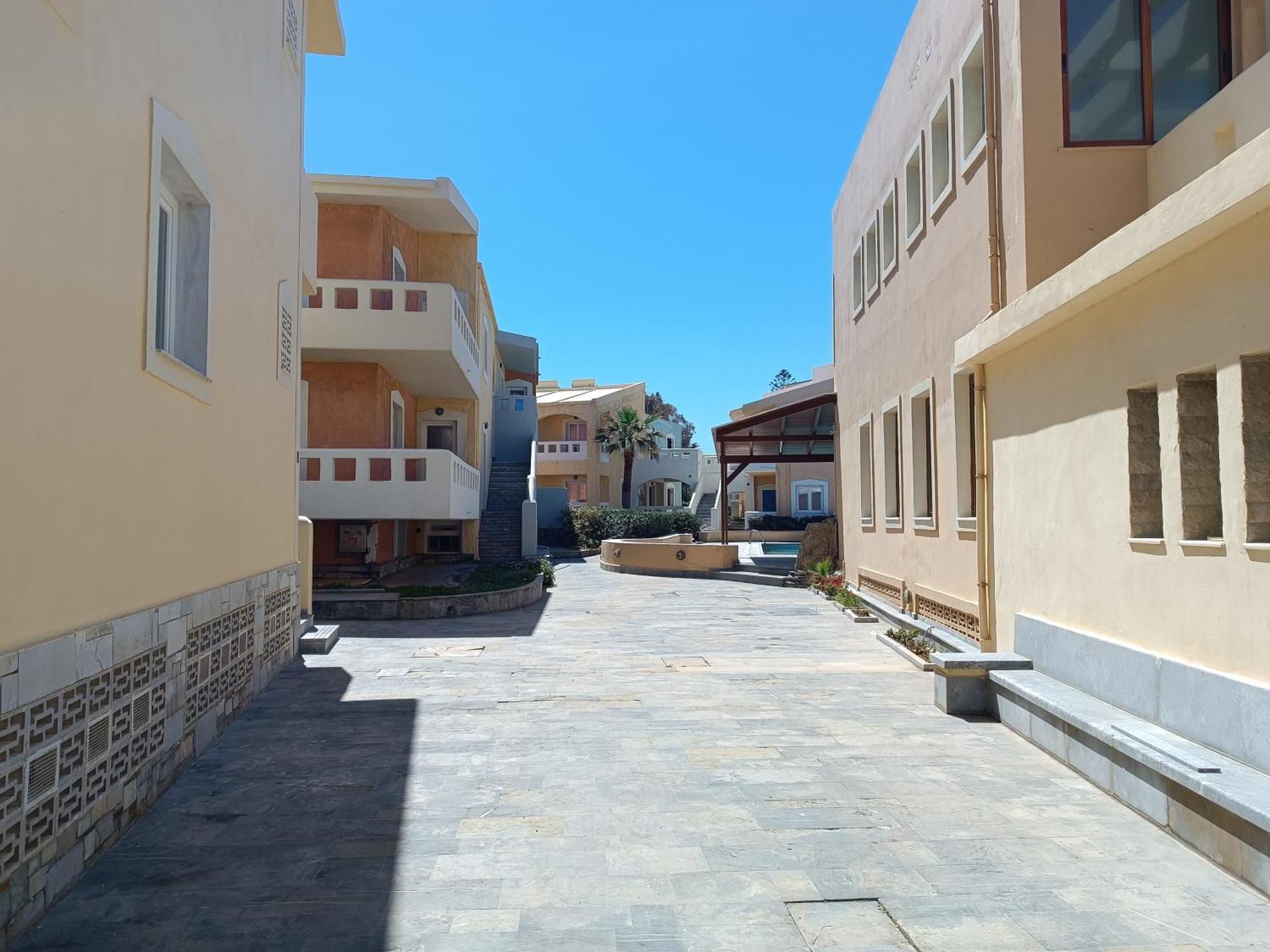 Niros Beachfront Aparthotel Kokkini Hani Luaran gambar