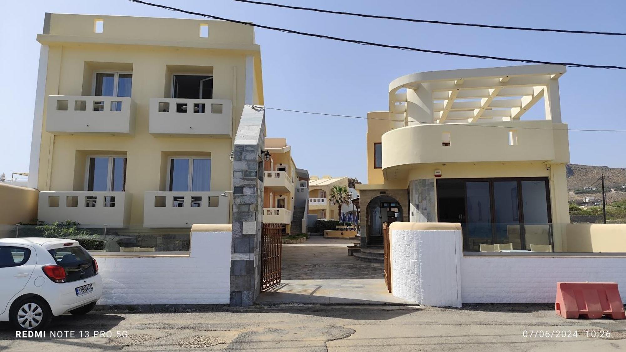 Niros Beachfront Aparthotel Kokkini Hani Luaran gambar