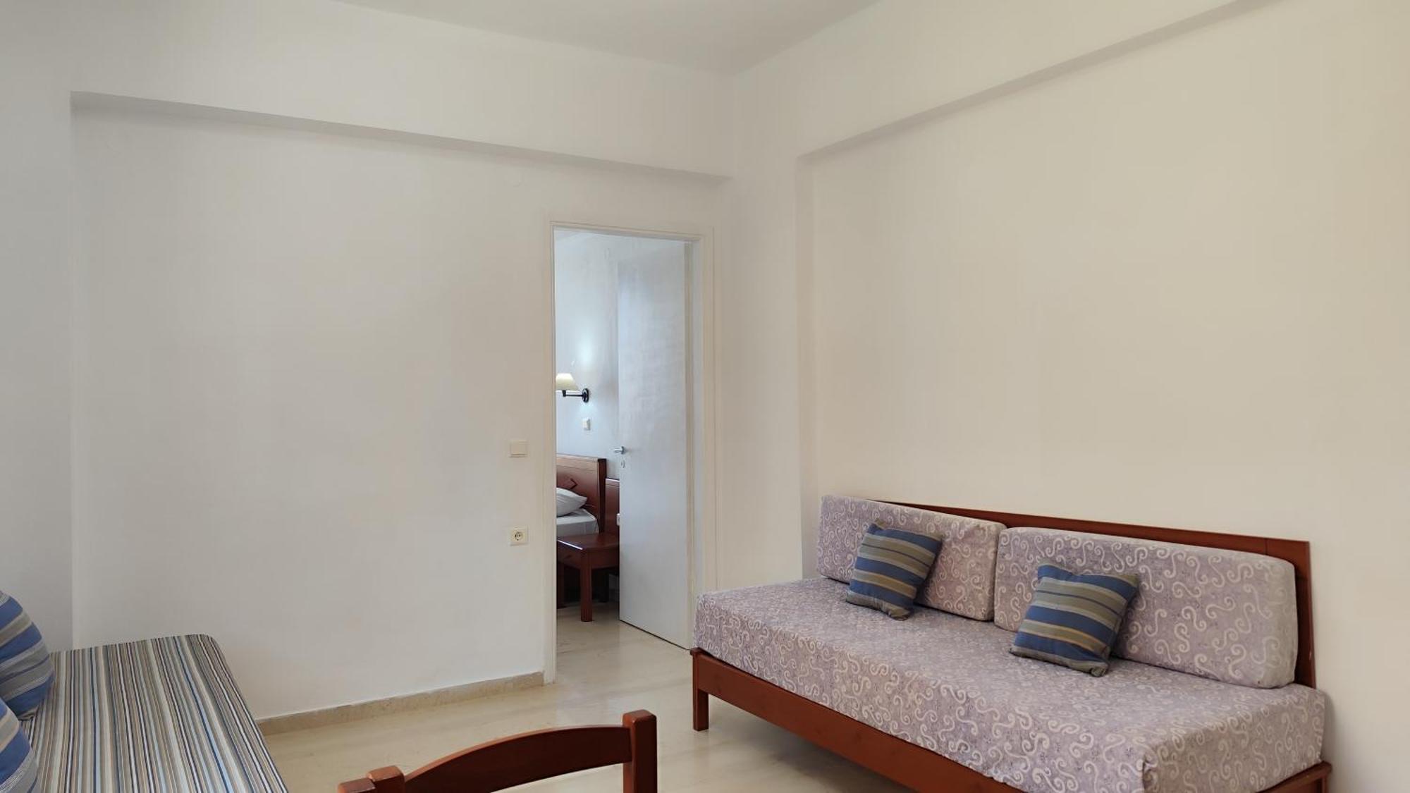 Niros Beachfront Aparthotel Kokkini Hani Bilik gambar